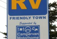 rv_friendly_town_sign_australia